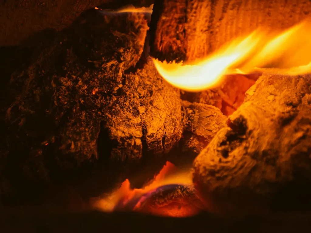 La chambre de combustion d'un moteur, de l'automobile au moteur fusée, expliquée pour concevoir et diagnostiquer