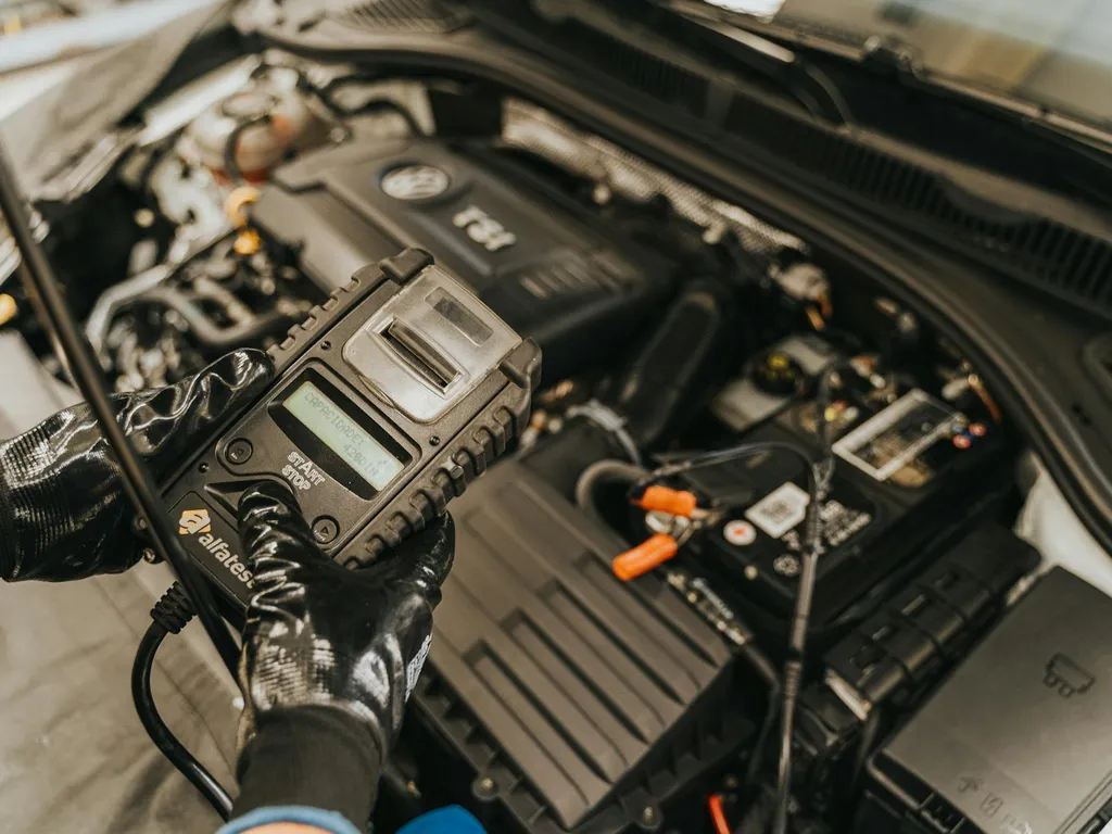 Pourquoi l'essence n'arrive pas à la bougie et comment relancer le moteur sans tout démonter ?